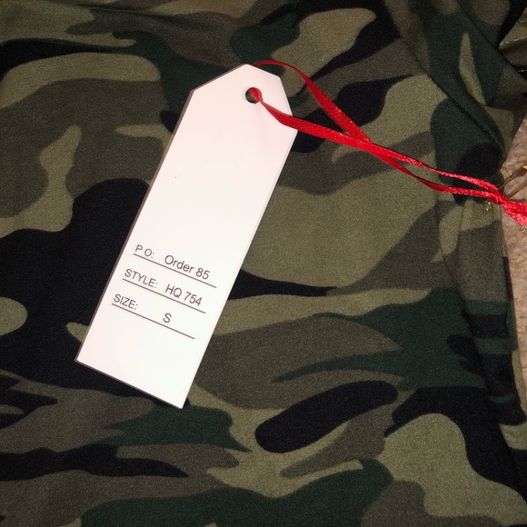 Super cute 2 piece trendy biker shorts with top - Picture 4 of 4